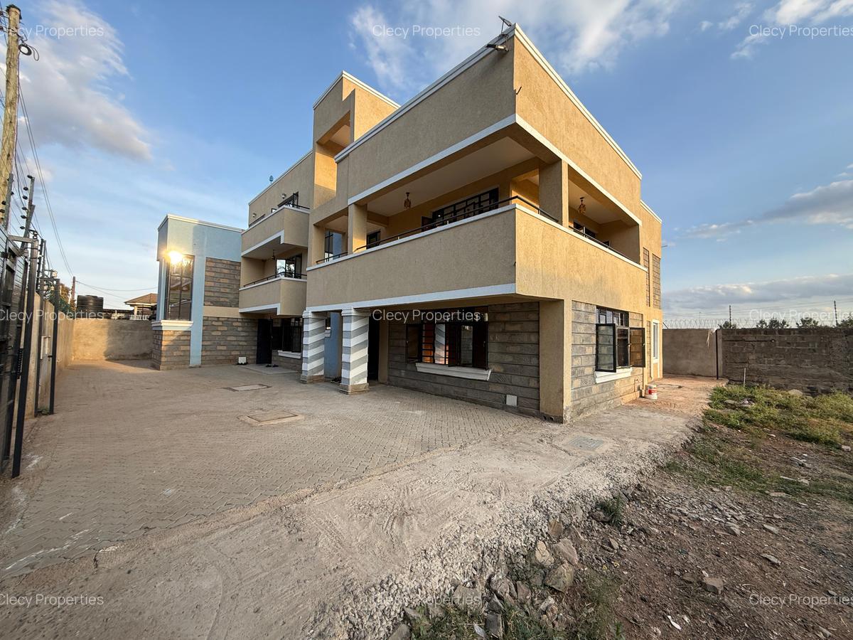 5 Bed House with En Suite at Bypass - 1