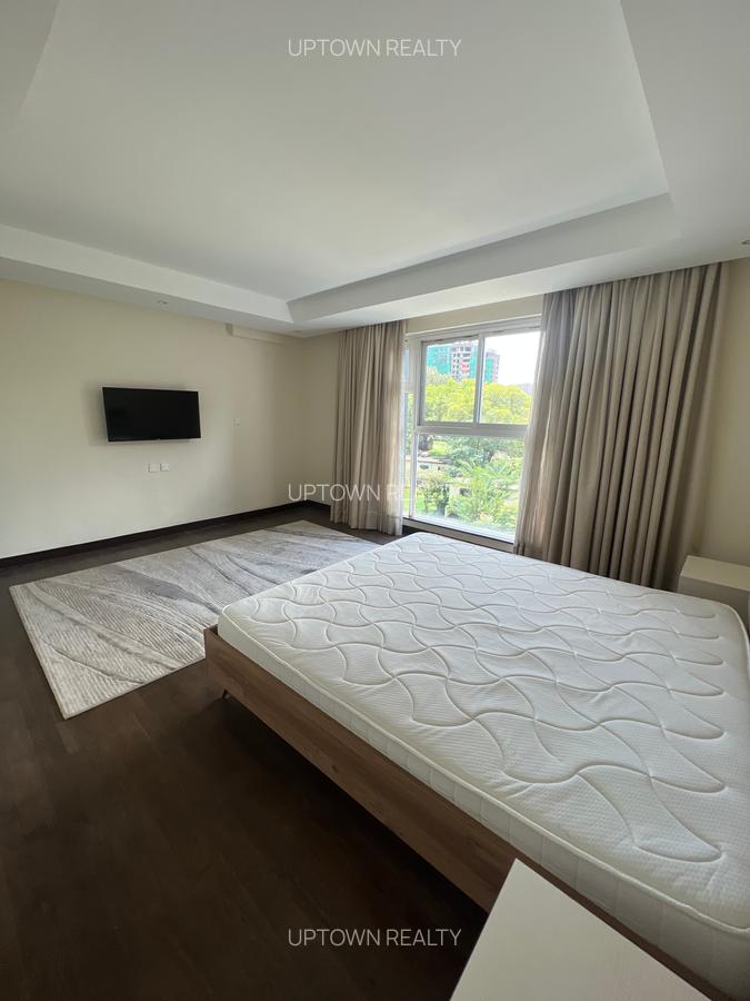 Serviced 3 Bed Apartment with En Suite at Riverside - 7