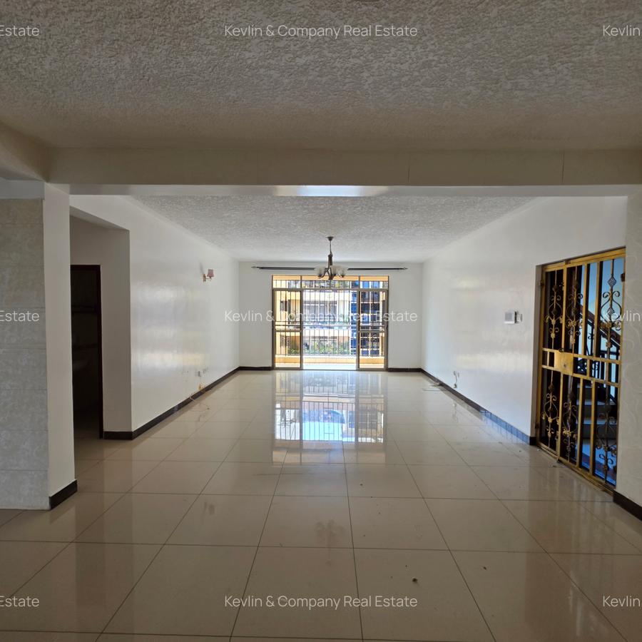 3 Bed Apartment with En Suite in Lavington - 1