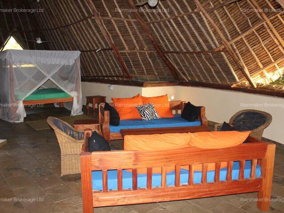 5 Bed House with En Suite in Diani - 10