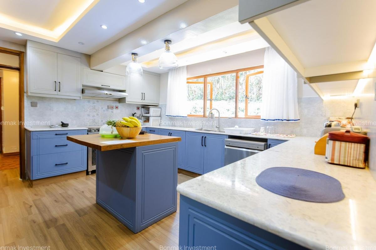 5 Bed House with En Suite at Loresho - 10