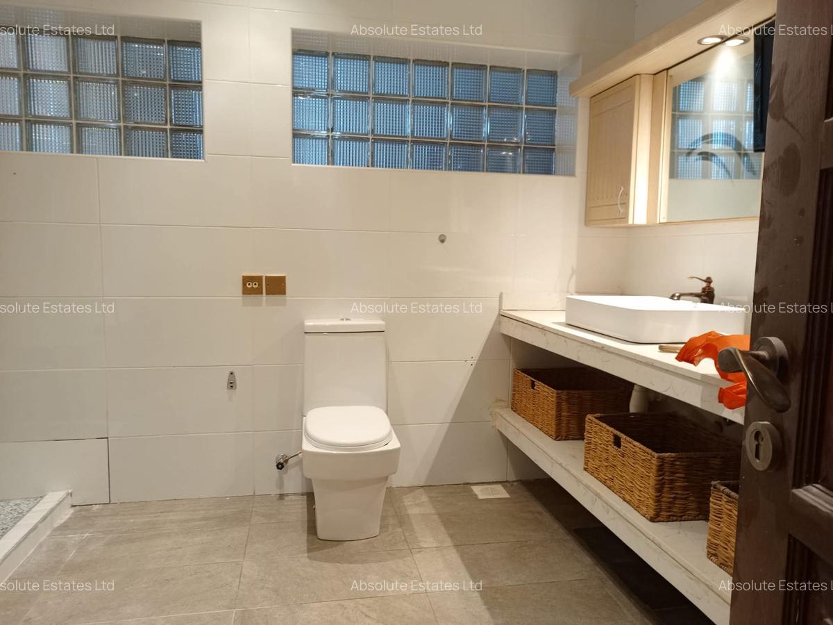 4 Bed Villa with En Suite in Muthaiga - 6