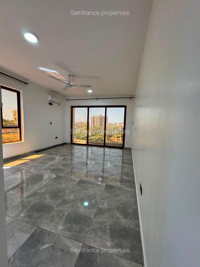Serviced 3 Bed Apartment with En Suite at Mount Kenya Road - 4