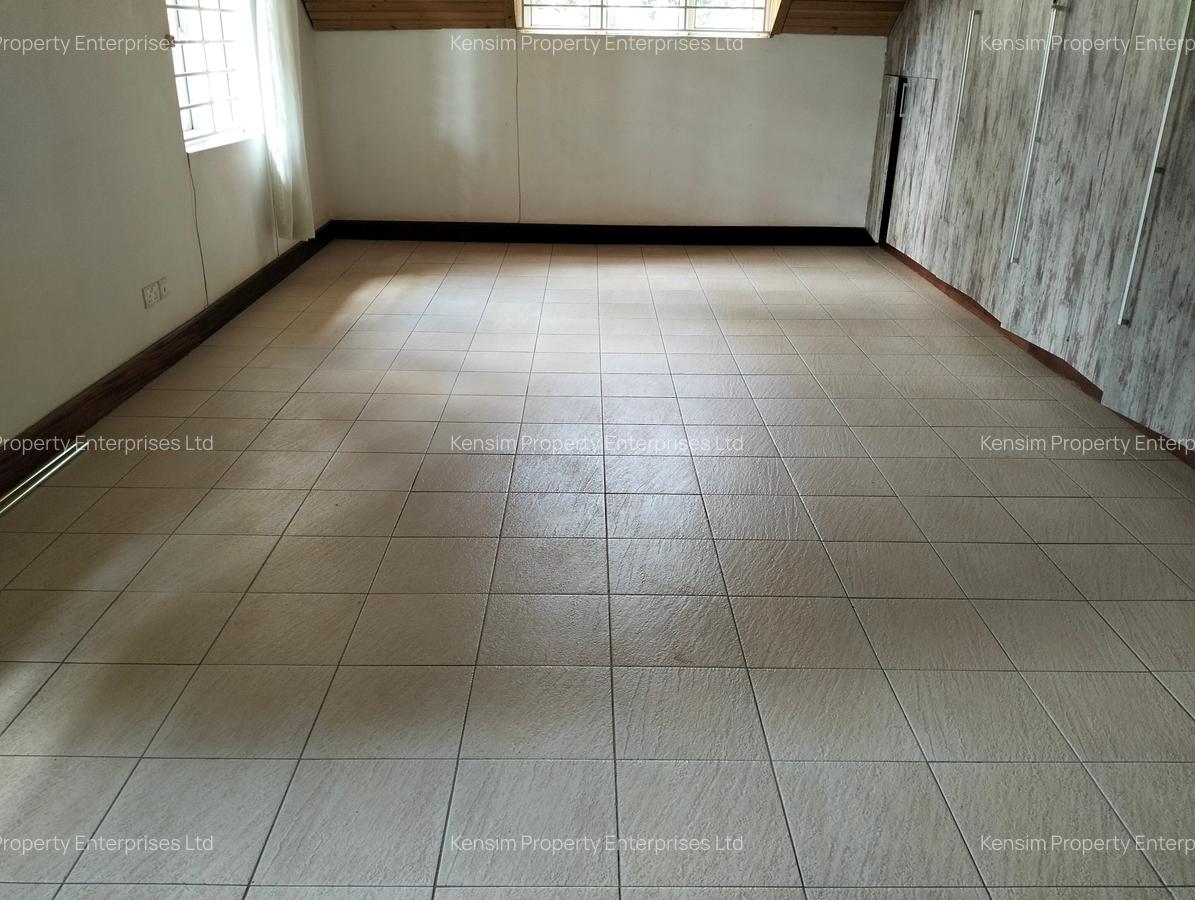 5 Bed Townhouse with En Suite in Rosslyn - 13