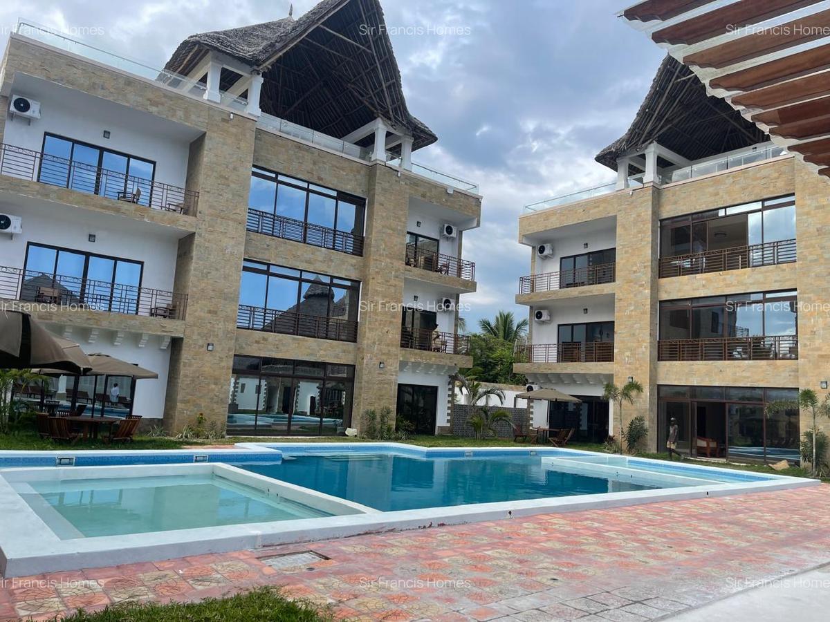 Serviced 6 Bed Apartment with En Suite at Watamu Beach - 12