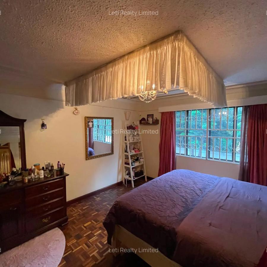 4 Bed Townhouse with En Suite in Lavington - 12