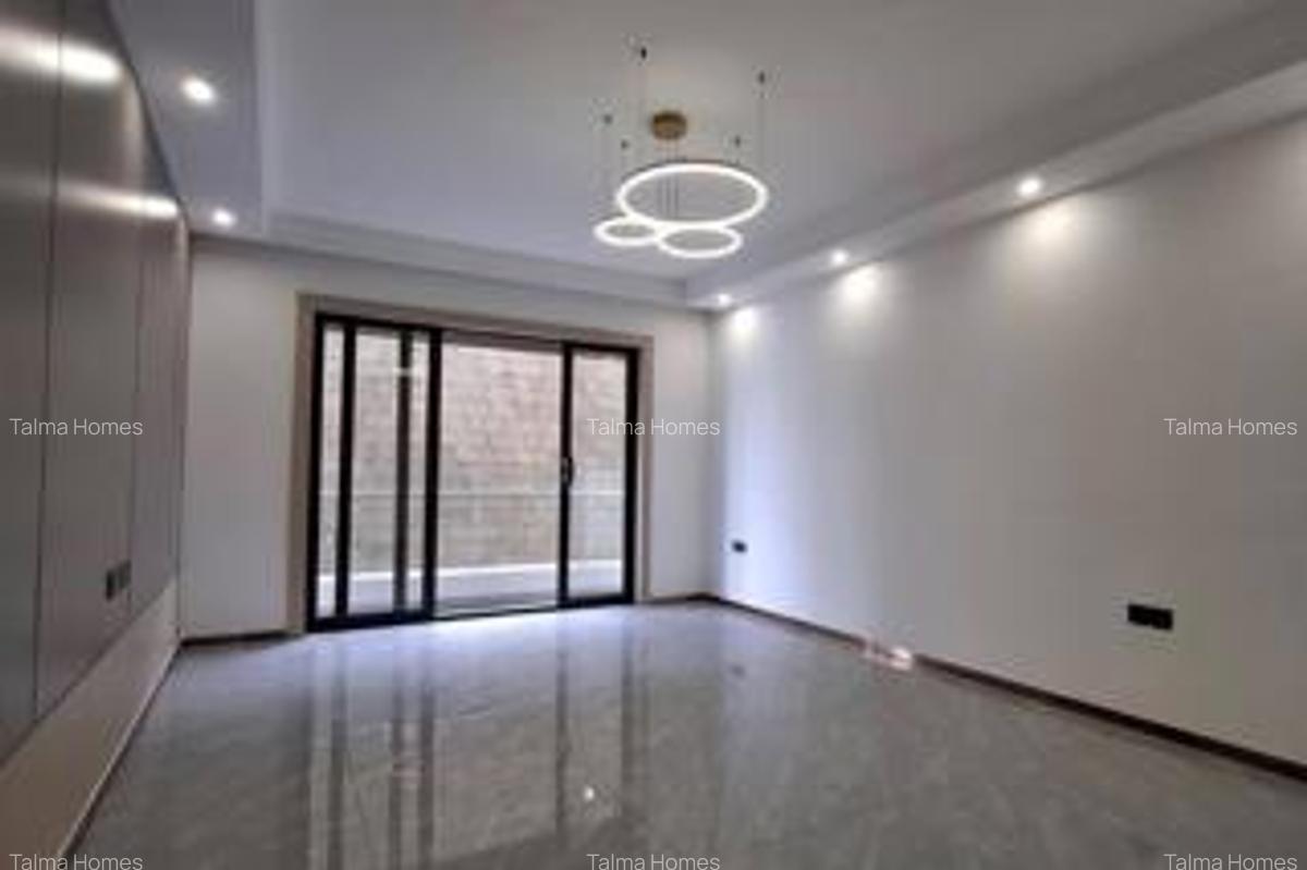 2 Bed Apartment with En Suite at Riverside Drive - 6