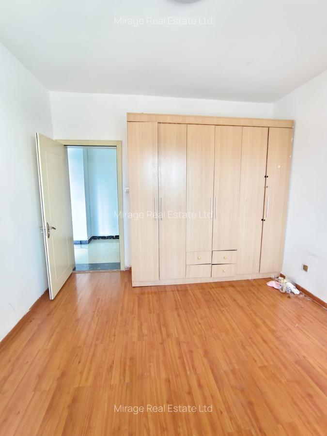 1 Bed Apartment with Swimming Pool in Kileleshwa - 2