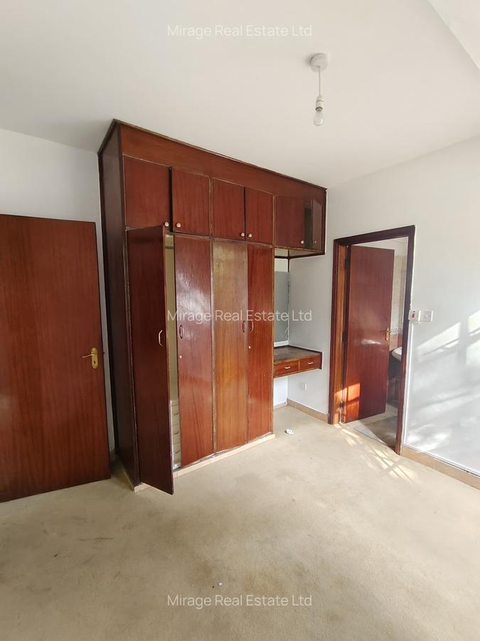 1 Bed Apartment with En Suite in Kilimani - 3