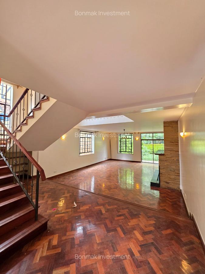 4 Bed Townhouse with En Suite at Lavington Green - 8