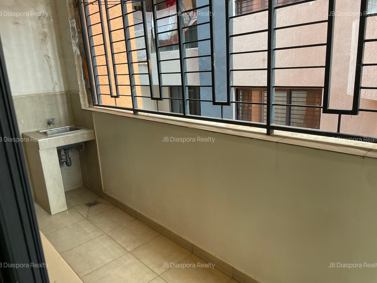 4 Bed Apartment with Staff Quarters at 5Th Parklands - 5