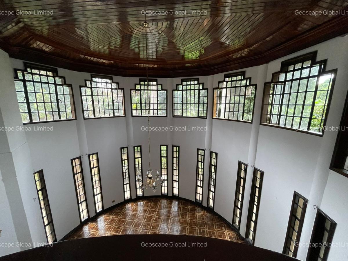 5 Bed House with En Suite in Runda - 13