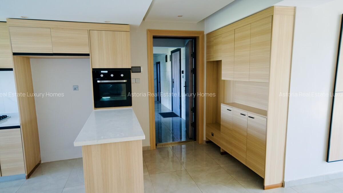 2 Bed Apartment with En Suite at 2026-384 - 3