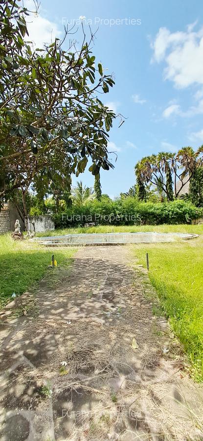3 Bed Villa with En Suite at Malindi - 11