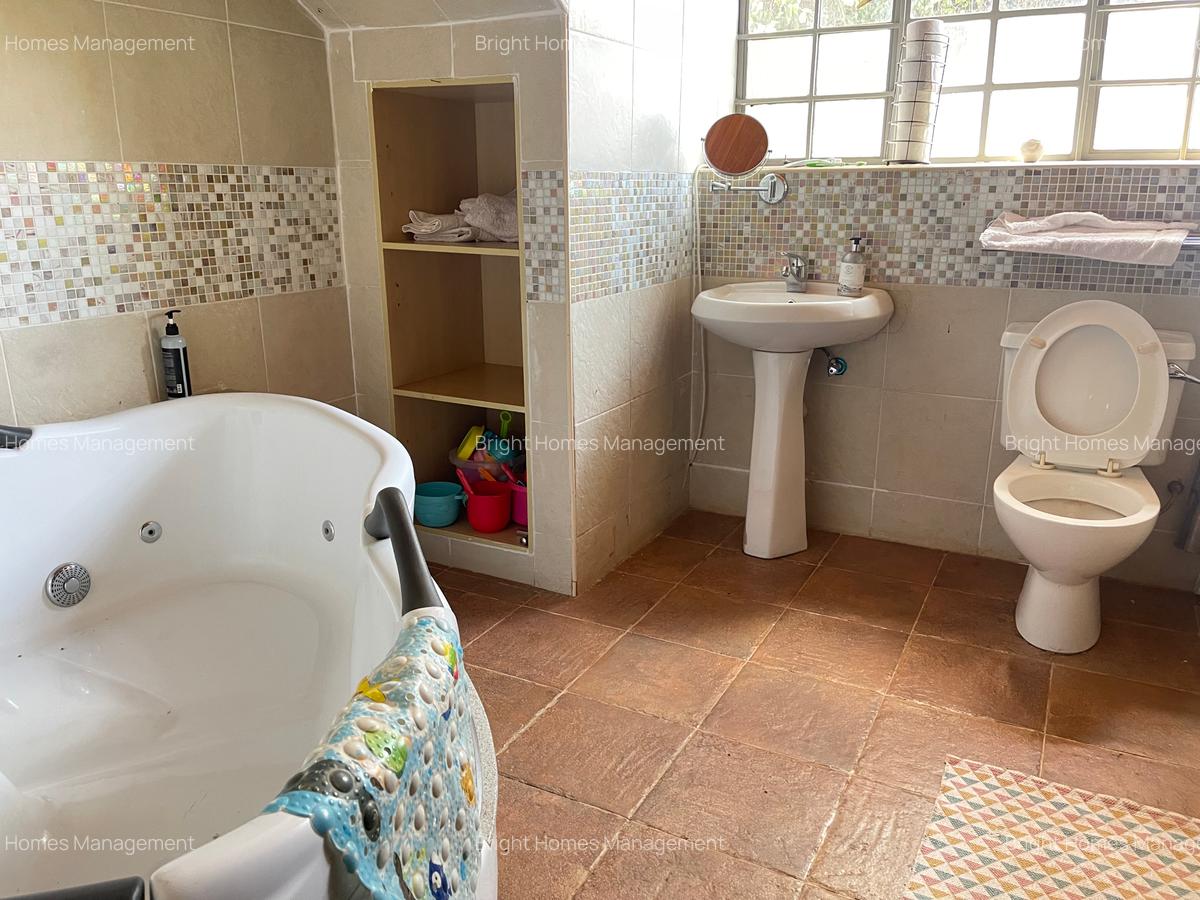 4 Bed House with En Suite in Loresho - 10