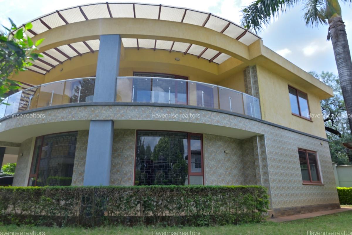5 Bed Townhouse at Lavington - 2