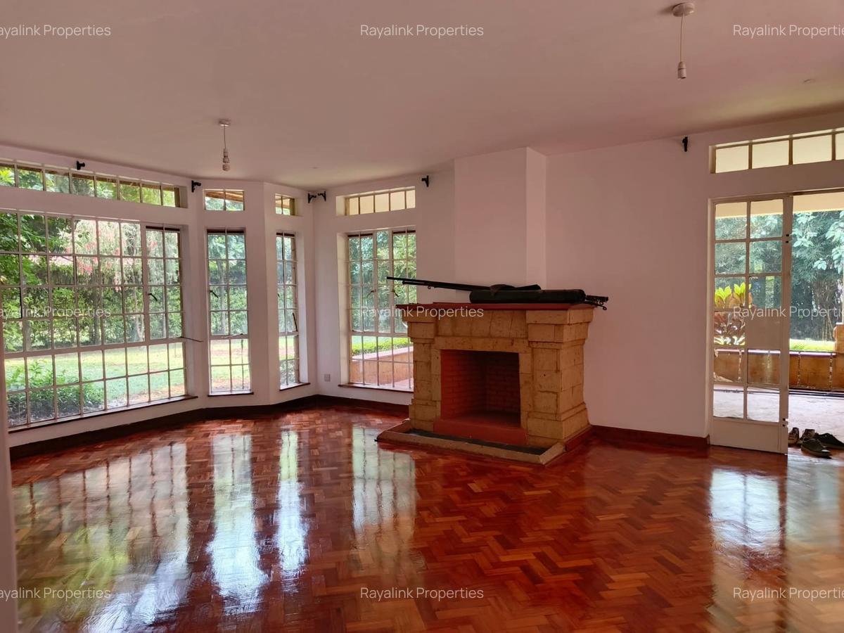 5 Bed House with En Suite at Westlands - 7