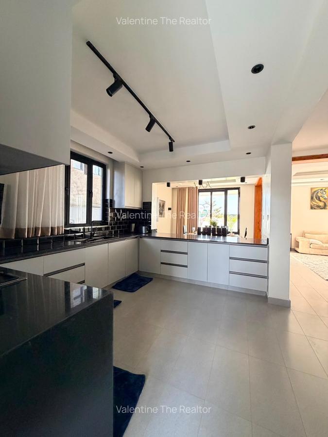 4 Bed House with En Suite in Kamakis - 8