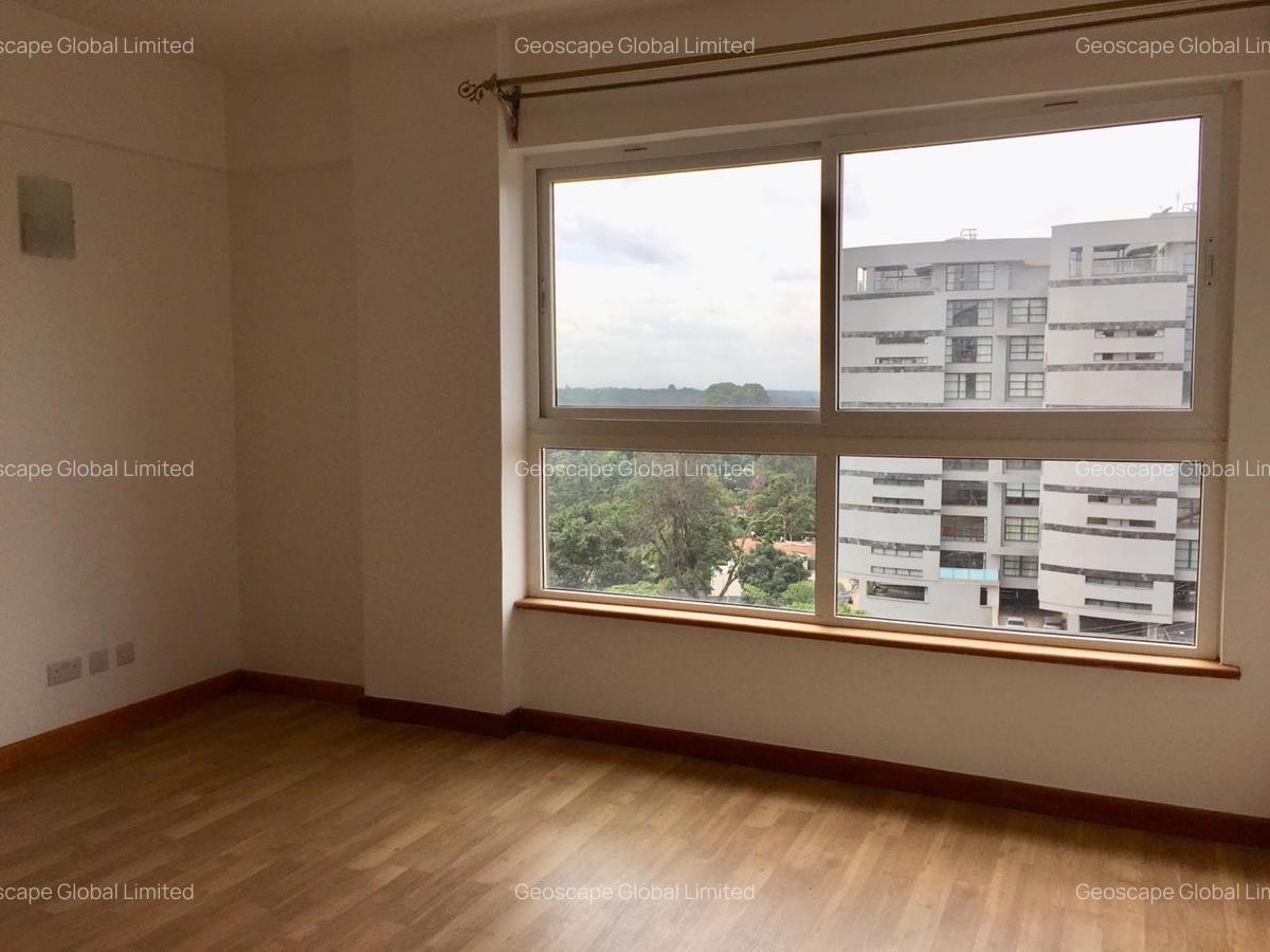 4 Bed Apartment with En Suite in General Mathenge - 3