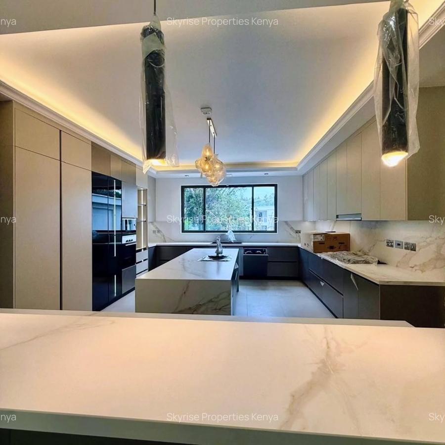 5 Bed Villa with Swimming Pool in Karen - 14