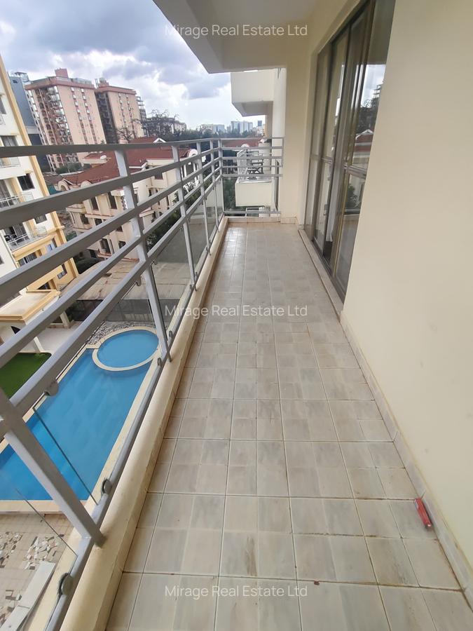 3 Bed Apartment with Swimming Pool in Kilimani - 16