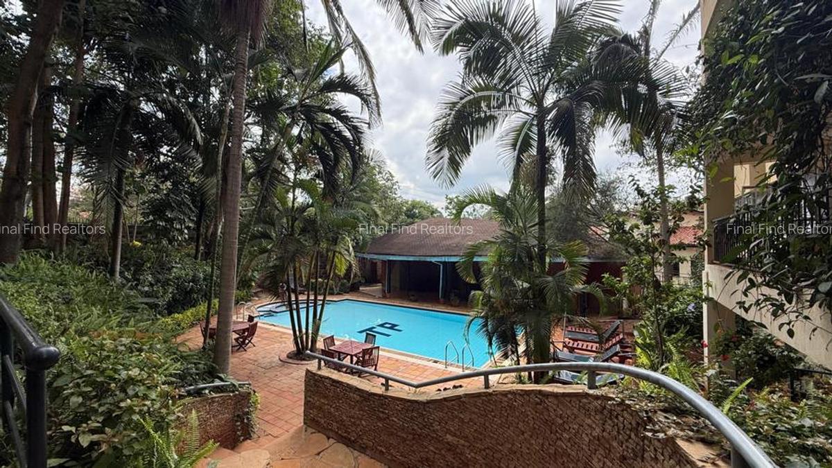 Serviced 2 Bed Apartment with Swimming Pool in Brookside - 1