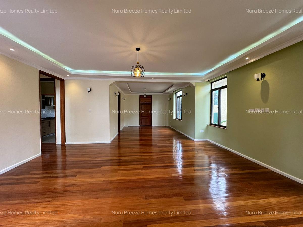 4 Bed Townhouse with En Suite in Lavington - 17