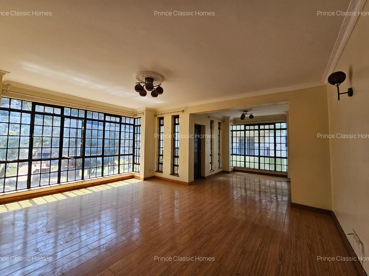 3 Bed Apartment with En Suite in Lavington - 11