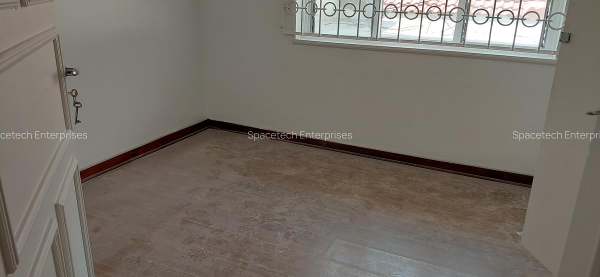 4 Bed House with En Suite in Thigiri - 13