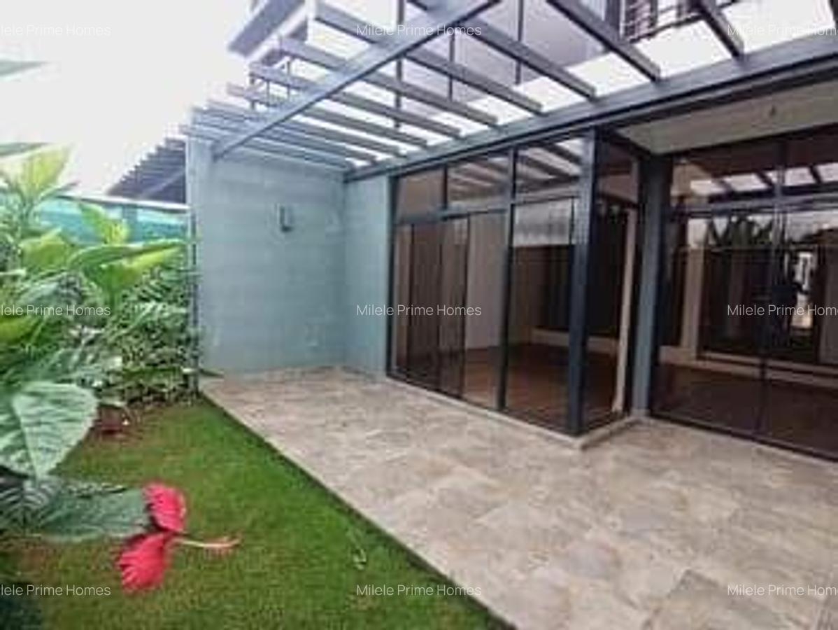 4 Bed Townhouse with En Suite in Loresho - 19