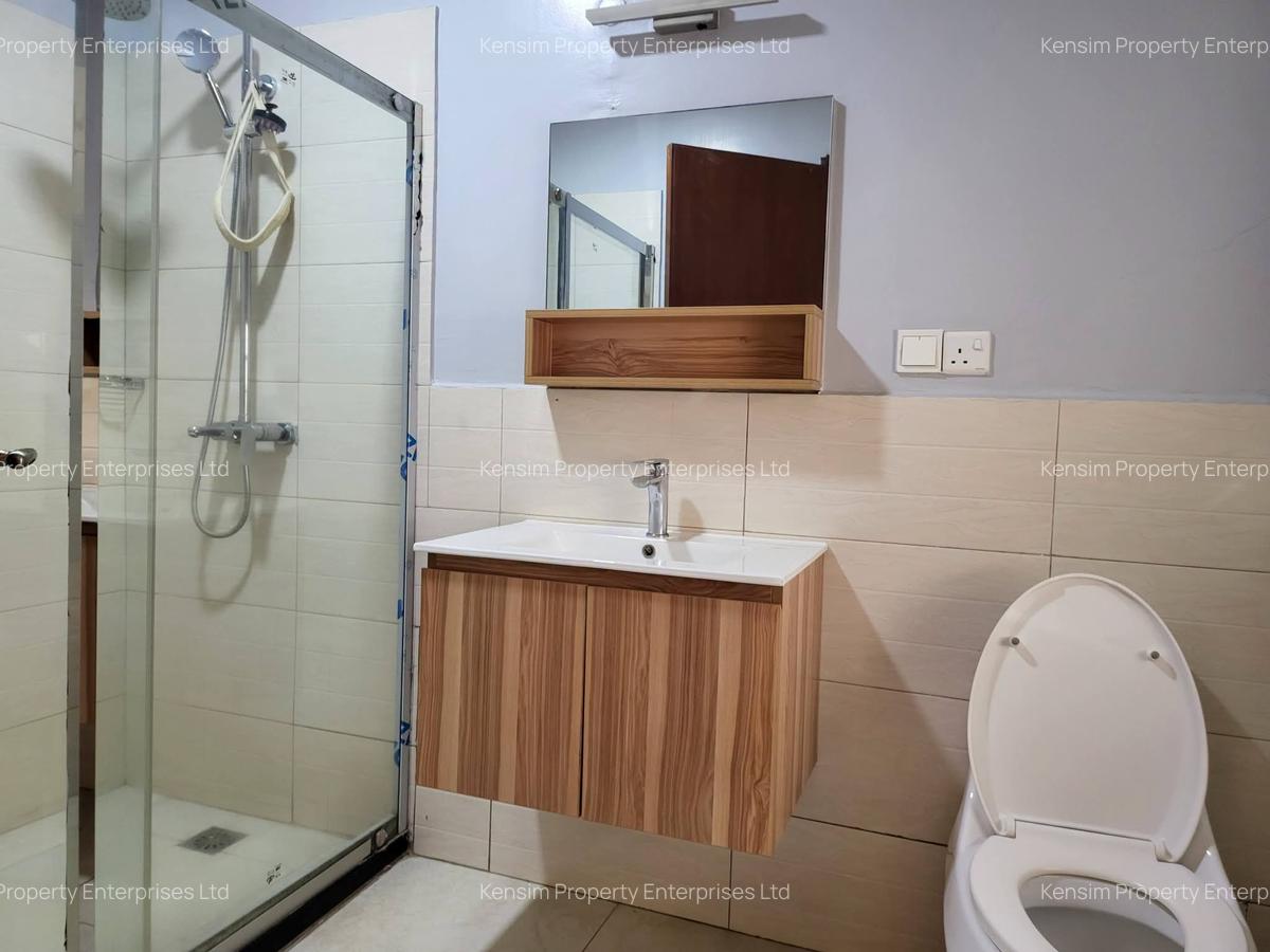 4 Bed Townhouse with En Suite in Kitisuru - 12