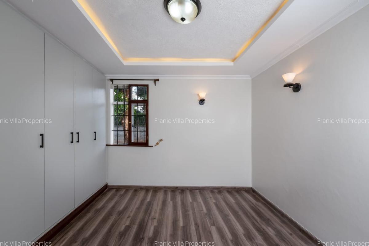 4 Bed House with En Suite at Runda - 4