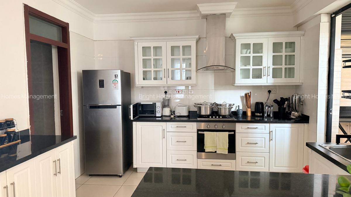 Serviced 3 Bed Apartment with En Suite in Westlands Area - 5