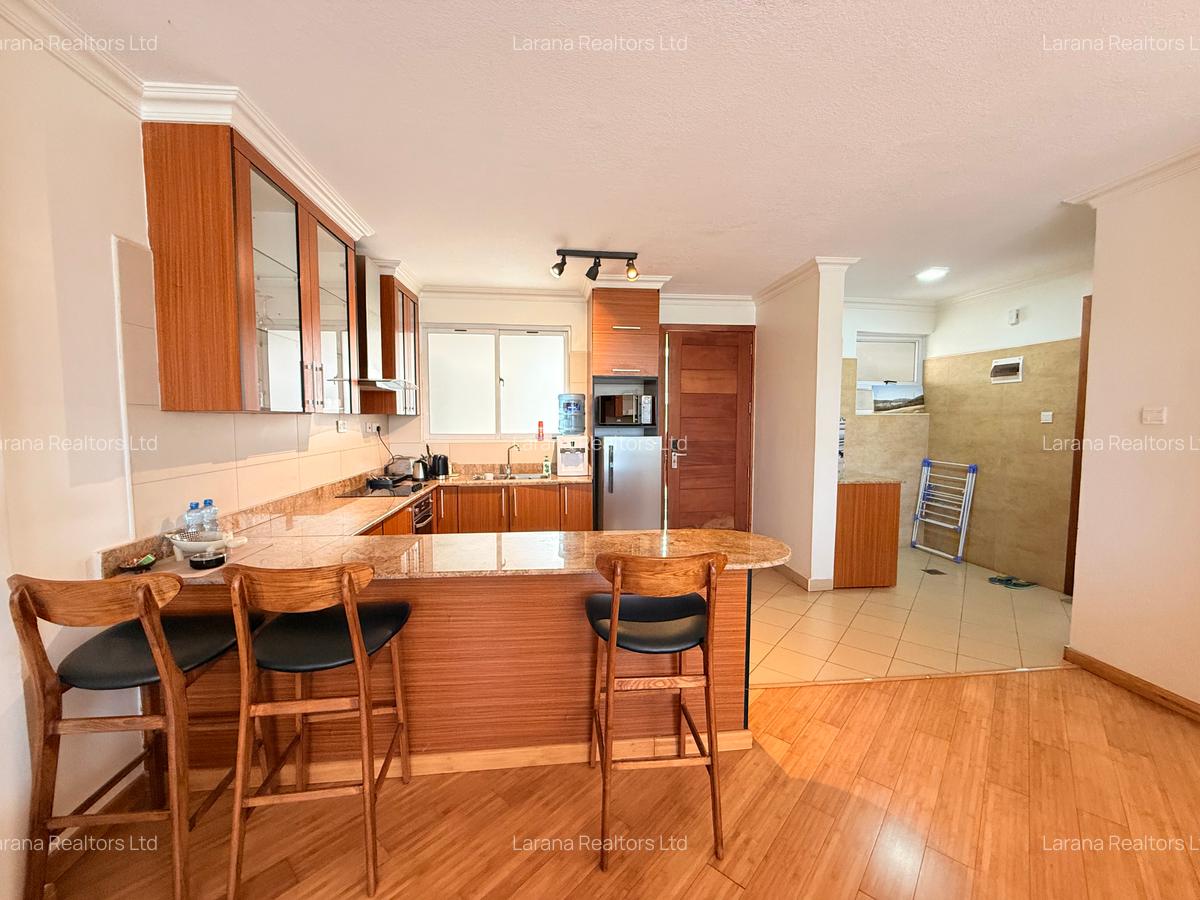 Serviced 1 Bed Apartment with En Suite at Fourways - 4