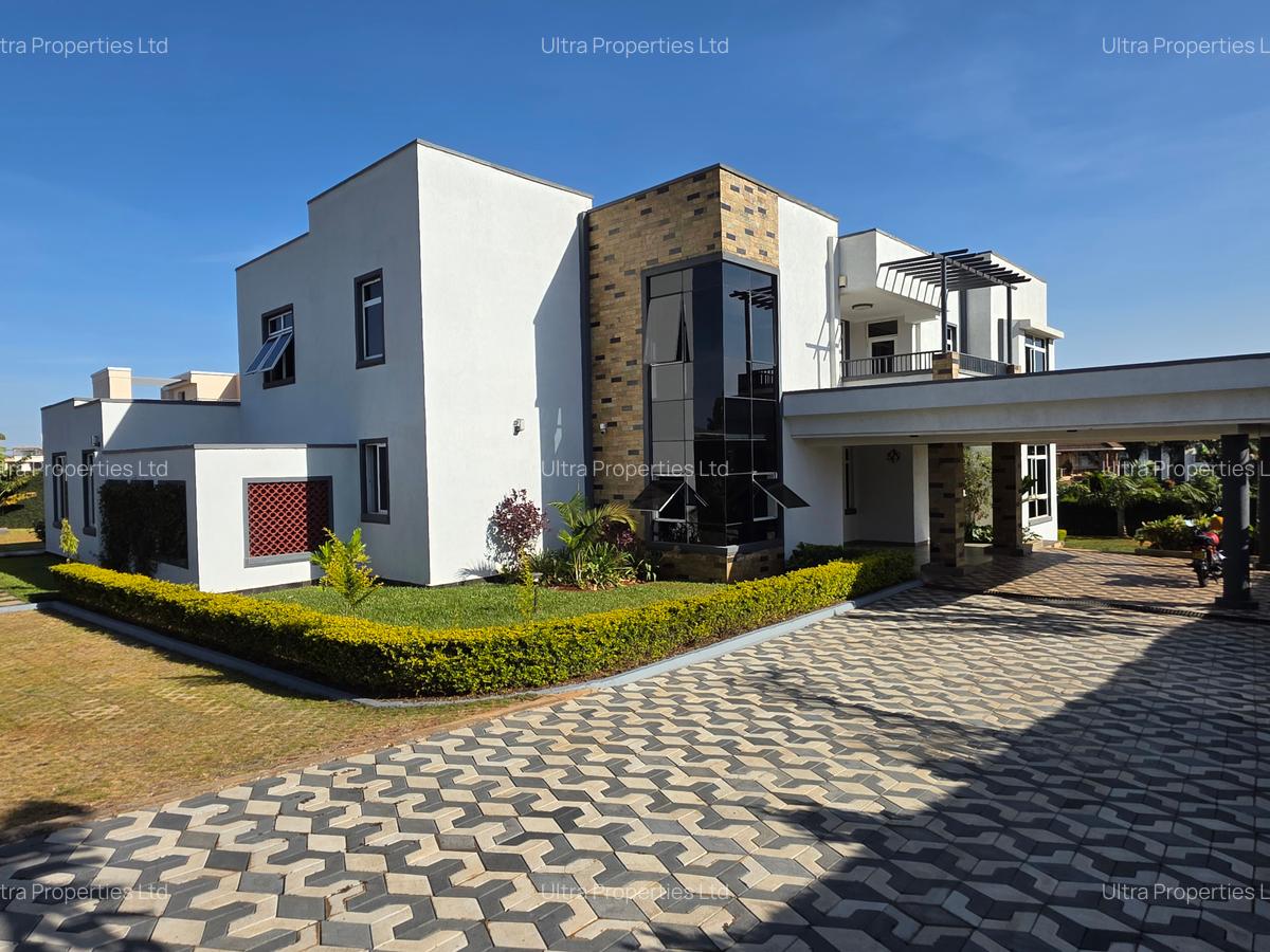 4 Bed Villa with En Suite in Tatu City - 1