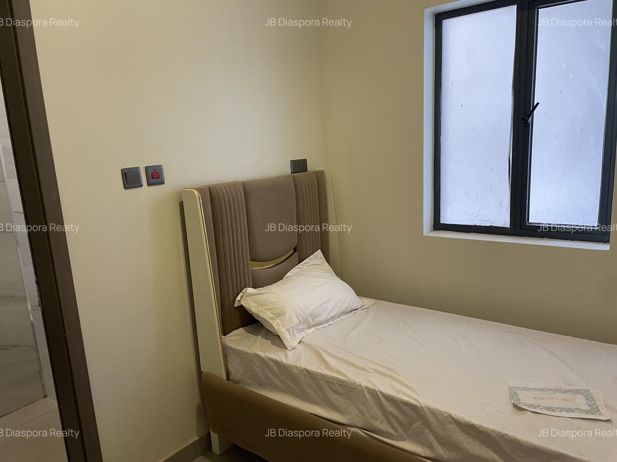 4 Bed Apartment with En Suite at Parklands - 7