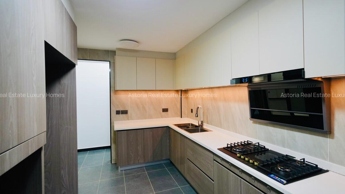 3 Bed Apartment with En Suite at 2026-107 - 4