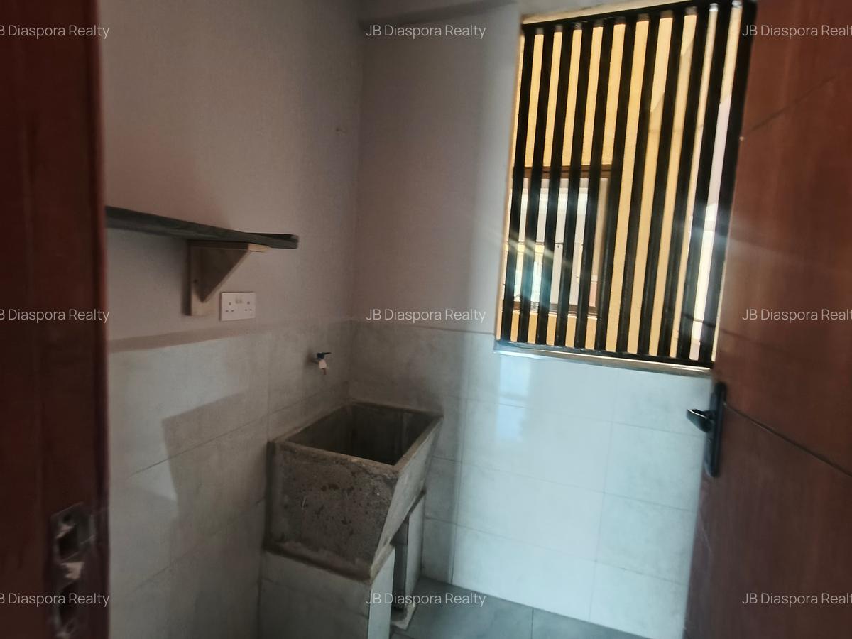 1 Bed Apartment with Gym at School Lane - 7