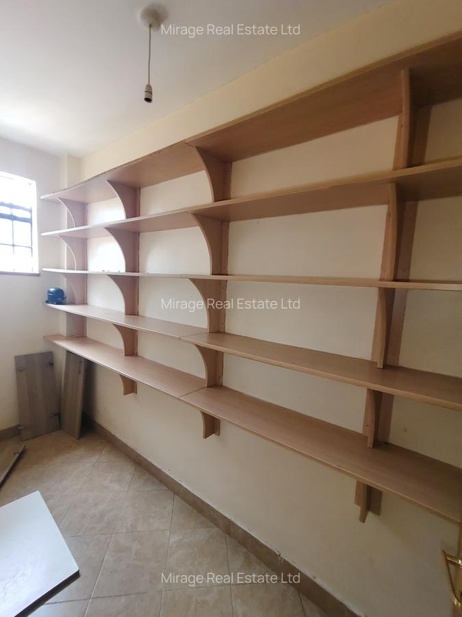 3 Bed Apartment with Swimming Pool in Kilimani - 18
