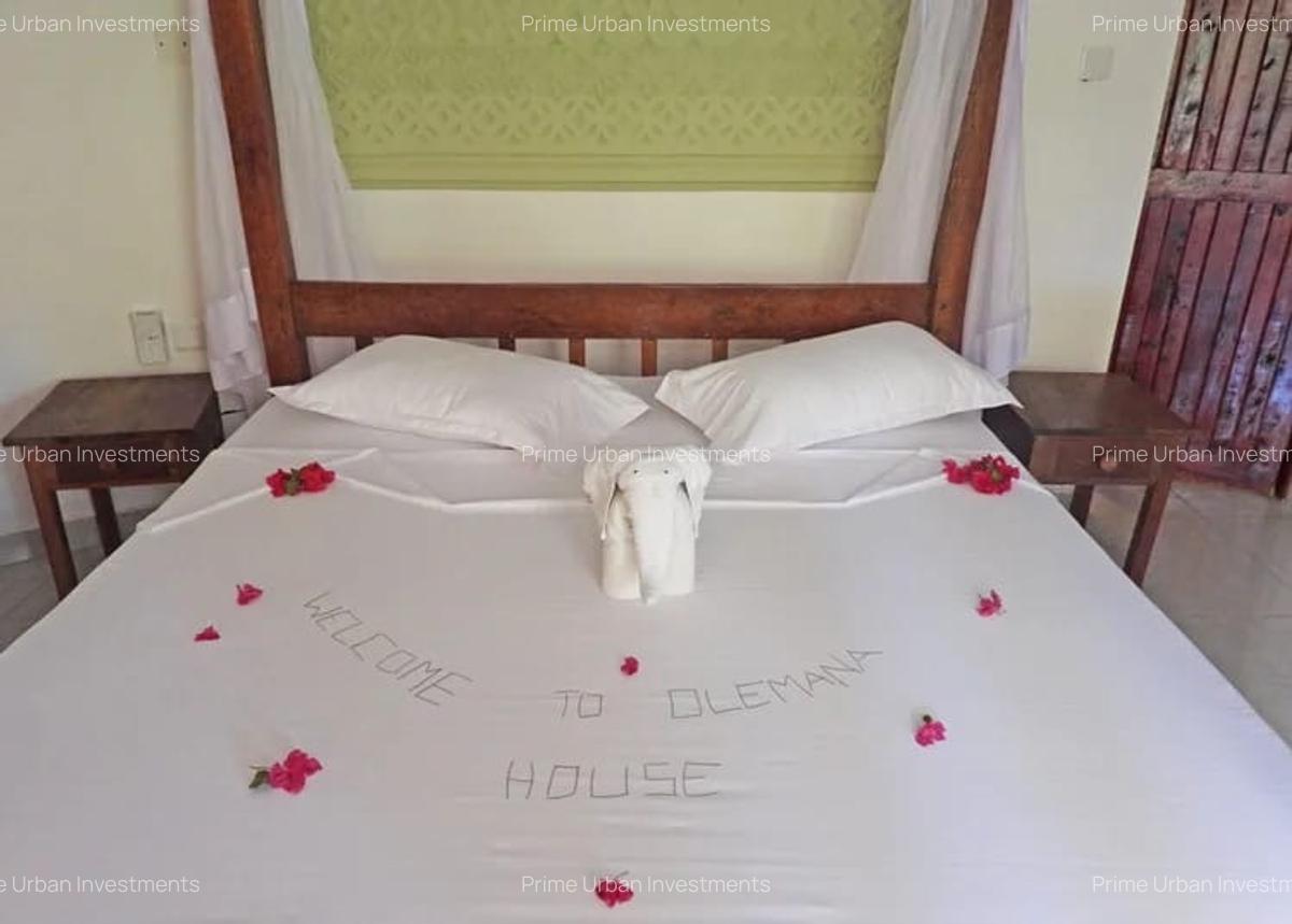 4 Bed House with En Suite at Watamu Beach - 16