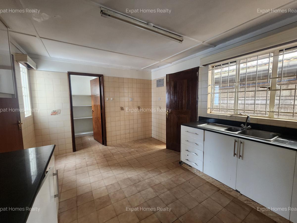 4 Bed House with Garden in Kileleshwa - 10