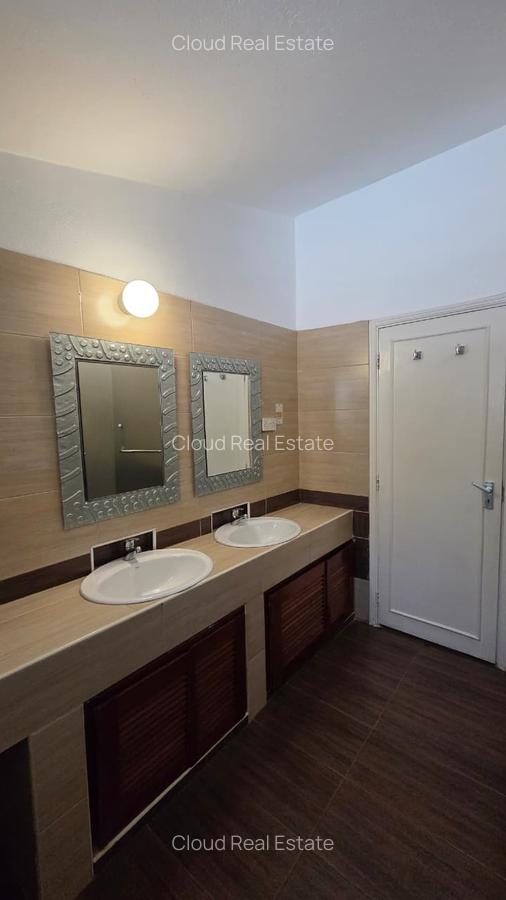 4 Bed Townhouse with Staff Quarters in Kitisuru - 8