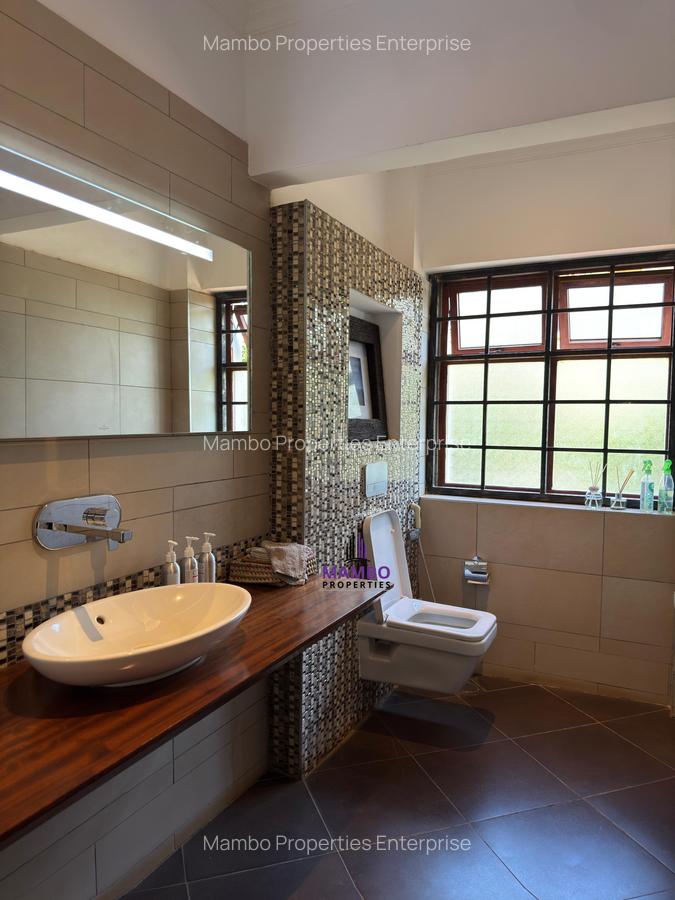 5 Bed Villa with En Suite at Mimosa Rd - 14