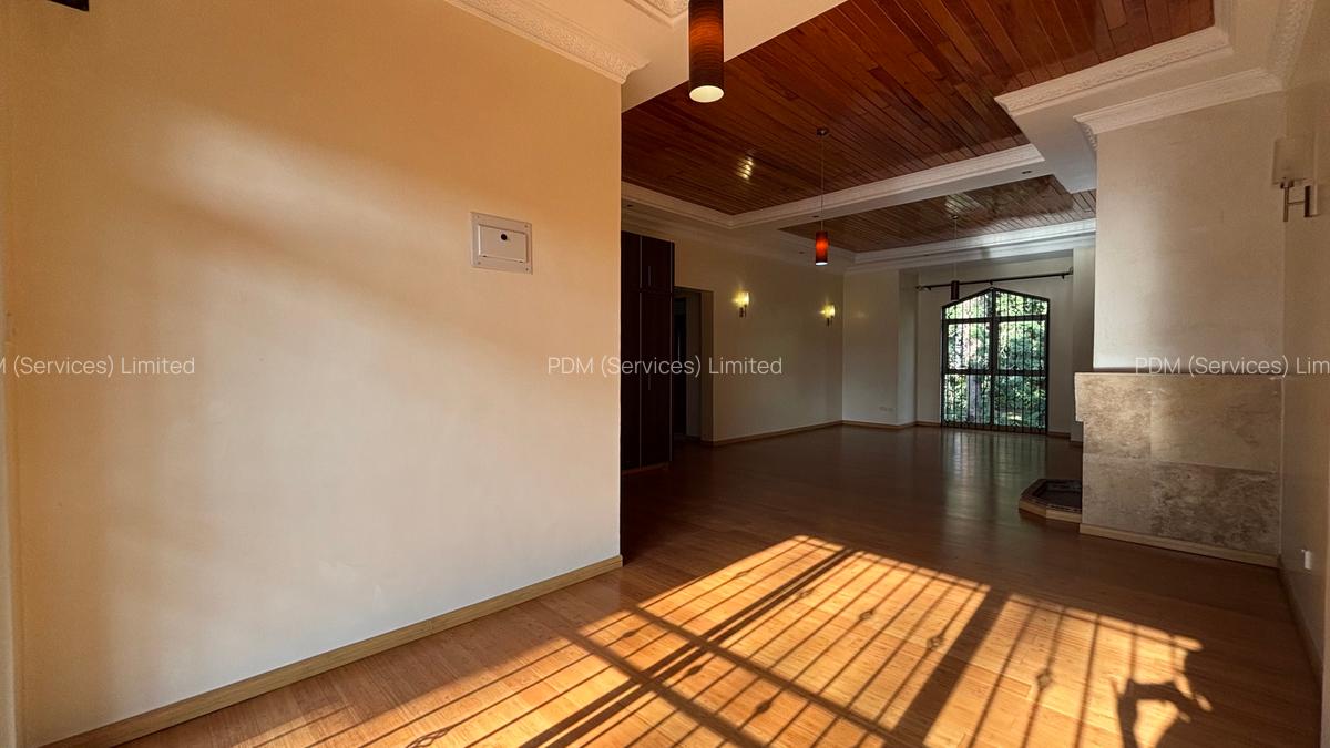 4 Bed Villa with En Suite in Runda - 6