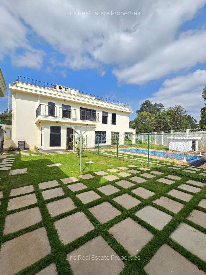 6 Bed House with En Suite in Loresho - 3