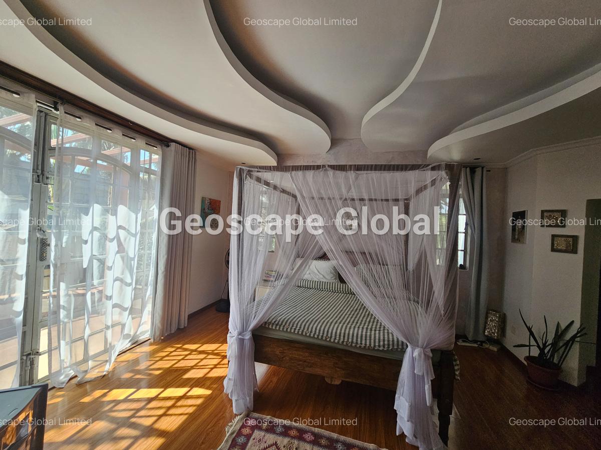 5 Bed House with En Suite in Nyari - 9