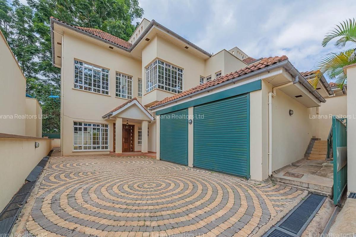4 Bed Townhouse with En Suite at Kyuna - 1