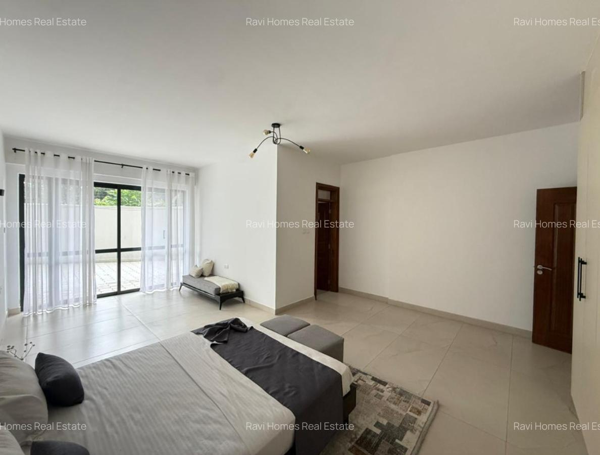 3 Bed Apartment with En Suite at Westlands - 11