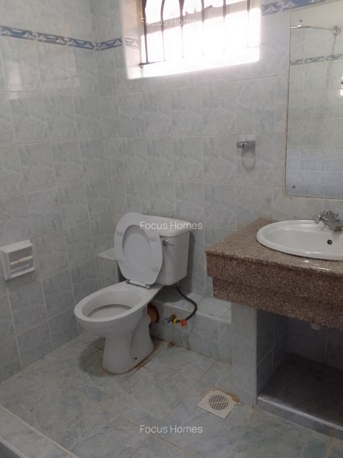 4 Bed Townhouse with En Suite in Lavington - 10
