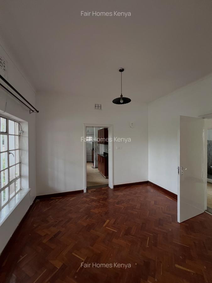 3 Bed House with En Suite at Lavington Green - 5